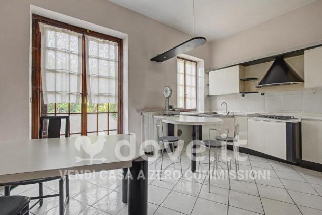 Villa di 348 m² con più di 5 locali e box auto in vendita a Pogliano Milanese - Foto 6