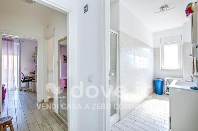 Casa indipendente di 130 m² con 4 locali in vendita a Latina - Foto 16