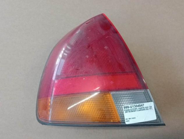 FANALE POST. PARTE EST. SX (MITSUBISHI CARISMA 95-97) 999-U1304847 Parti elettriche  Fanaleria  Fanali  Fanale post. sx.