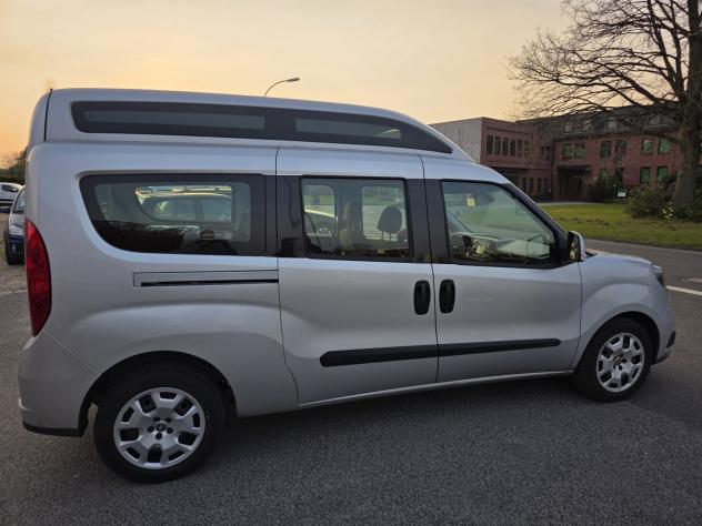 Fiat DoblTRASPORTO DISABILI TETTO ALTO 5 POSTI XL IVA AL 4 - Foto 3