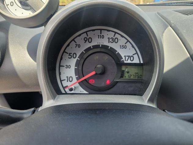 Toyota Aygo 1.0 12V VVT-i 5 porte Sol - Foto 5