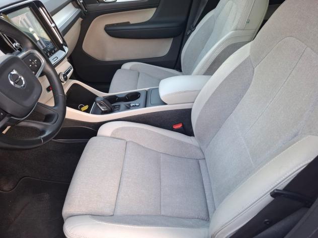 VOLVO XC40 2.0 D3 150 CV MOMENTUN GEARTRONIC - Foto 10