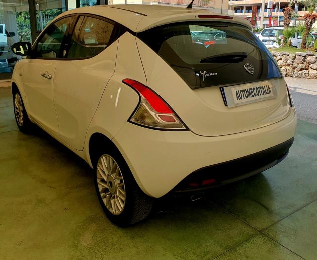 Lancia Ypsilon 1.2 GPL - 2013 - KM: 92 MILA!!! - Foto 8