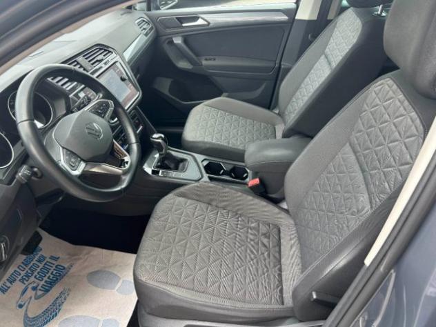 VOLKSWAGEN Tiguan 2.0 TDI 150 CV SCR DSG Life rif. 23979241 - Foto 9
