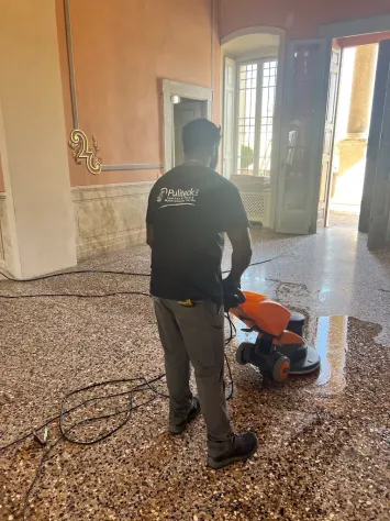 OPERAI PULIZIE - Foto 3