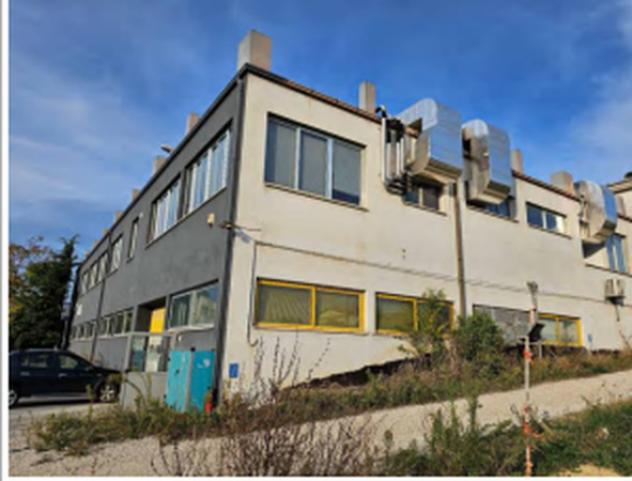 Immobile in asta di 4 m² con più di 5 locali in vendita a Nereto - Foto 11