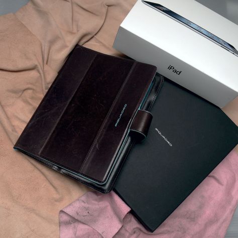 IPad Apple 64GB Wi-Fi nero Retina 4°Gen.+cover pelle PIQUADRO - Foto 10