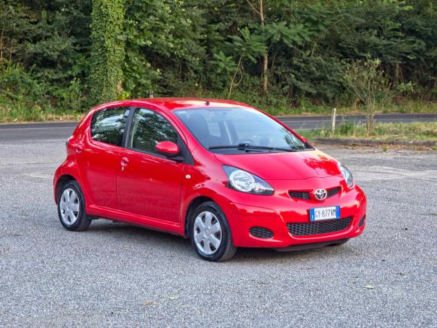 Toyota Aygo 1.0 12V CV-68 VVT-i 5 porte Sol 2009-E4 Manuale NEO