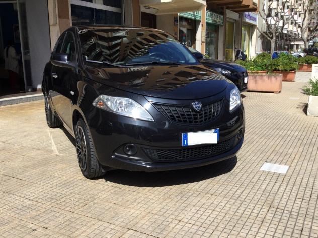 Lancia Ypsilon 1.0 FireFly 5 porte S&S Hybrid Gold - Foto 9