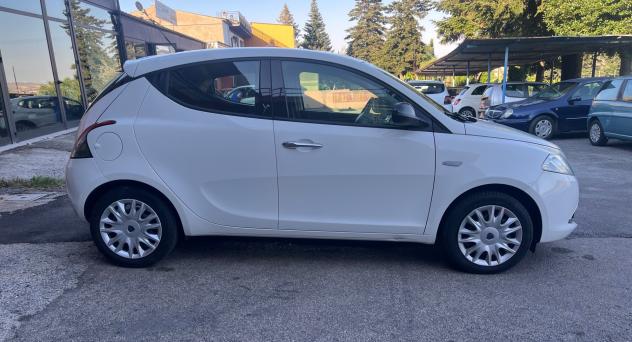 Lancia Ypsilon 1.2 69 CV 5 P Gold-km104000- - Foto 4