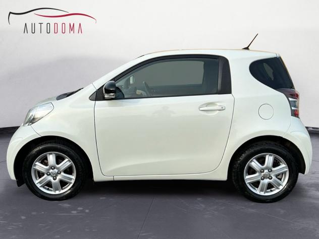 Toyota iQ 1.0 VVT-I SOL