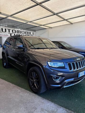 Jeep Grand Cherokee 3.0 V6 CRD 250 CV Multijet II Overland - Foto 4