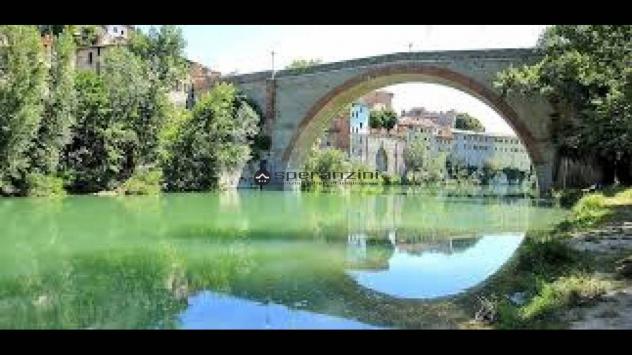 Fossombrone soluzione abitativa con ingresso autonomo in zona centralissima
a fossombrone, in una zona centralissima e adiacente al centro storico, pr - Foto 9
