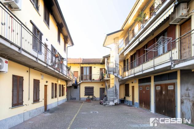 POZZO D'ADDA, FRAZIONE BETTOLA - 3 LOCALI con CUCINA ABITABILE e BOX
Centro paese, poco distante da tutti i primari servizi e dalla fermata ATM, prop - Foto 2