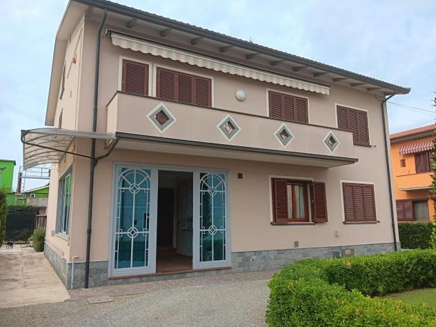 Casa singola in vendita a Santa Croce sull'Arno 230 mq Rif: 1412643
