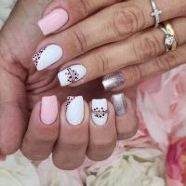 Nails in Love di Sansica Clarissa