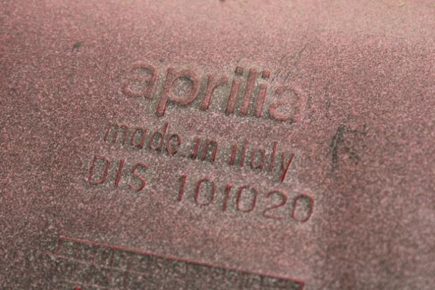APRILIA LEONARDO 250 101020 RETROSCUDO PARAGAMBE 99 - 02 LEG SHIELD CON GRAFFI - Foto 6