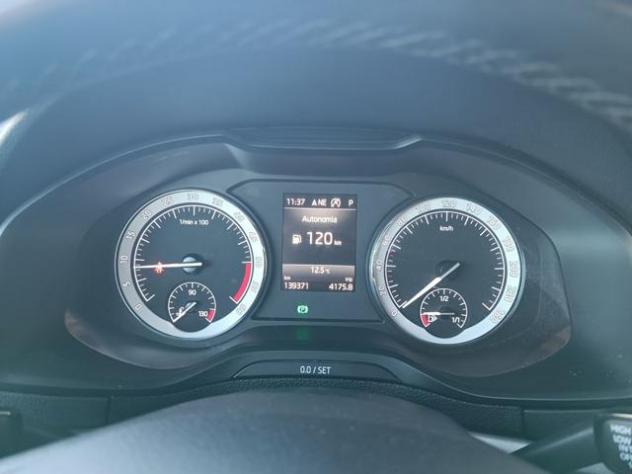 SKODA Karoq 1.6 TDI SCR DSG Ambition rif. 23713512 - Foto 3