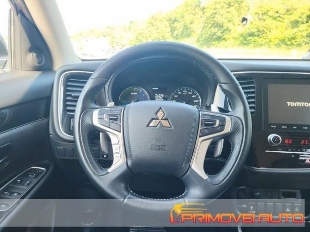 MITSUBISHI Outlander 2.4 MIVEC 4WD PHEV Diamond SDA rif. 19502852 - Foto 2