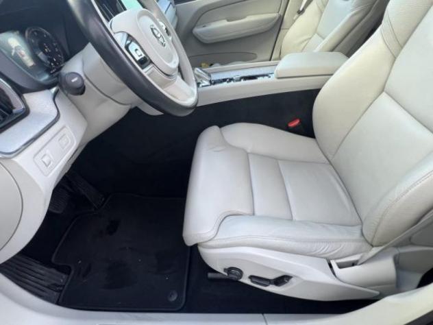 VOLVO XC60 B4 (d) AWD Geartronic Inscription rif. 20228182 - Foto 5