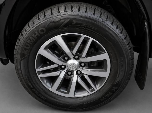 Toyota Hilux Hilux 2.4 D-4D A/T 4WD 4 porte Double Cab Executive - Foto 5
