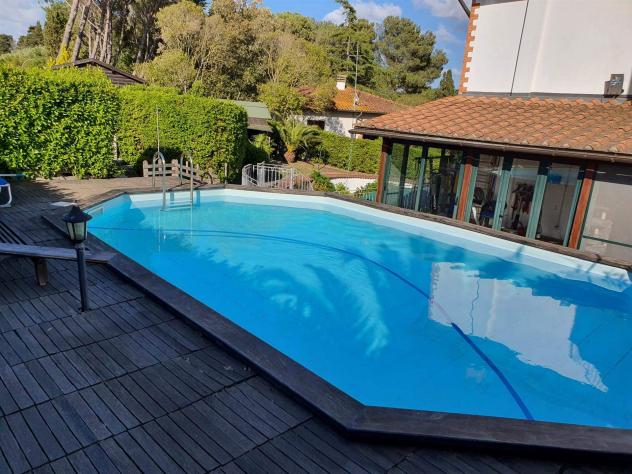 Villa in Vendita in zona NUGOLA con giardino - Foto 6
