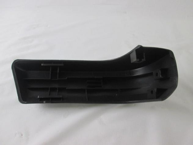 0715021 ANGOLARE PARAURTI POSTERIORE LATO DESTRO OPEL KADETT D 1.2 B 4P RICAMBIO NUOVO - Foto 2