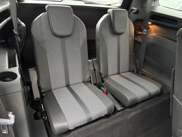 Peugeot 5008 1.5 130 Cv 7 POSTI EAT8 Allure Pack - Foto 10