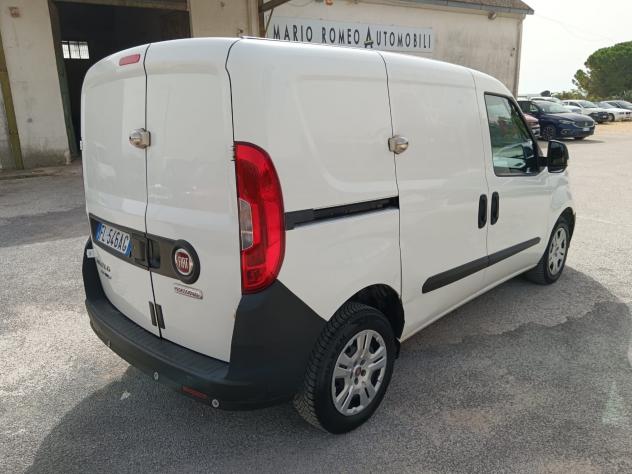 Fiat Doblo Dobl1.3 MJT PC-TN Cargo Lamierato SX - Foto 5