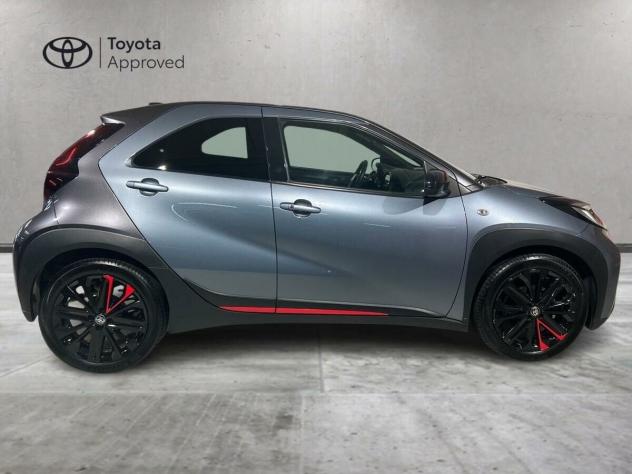 Toyota Aygo X 1.0B (72 CV) Undercover - Foto 4