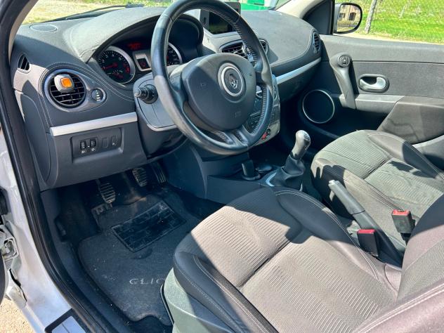 RENAULT Clio 3ª serie Clio 1.2 16V 5 porte Live! - Foto 8