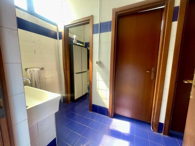 Capannone produttivo con ampia area esterna privata - Foto 12