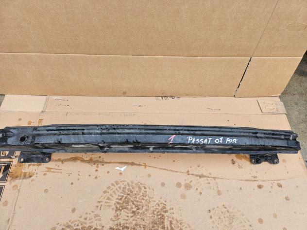 RINFORZO PARAURTI POSTERIORE VOLKSWAGEN Passat Berlina 4° Serie (0510)