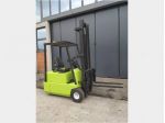 Carrelli elevatori CLARK 15 q