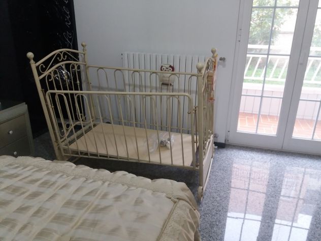 CULLA BAMBINI IN FERRO BATTUTO