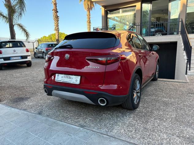 Alfa Romeo Stelvio 2.2 Turbodiesel 180 CV AT8 Q4 Business - Foto 7