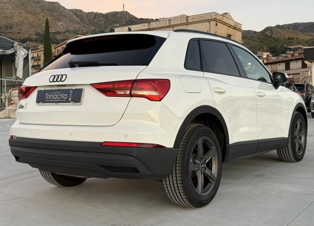 Audi Q3 Business 2.0 TDI 150CV 35 - Foto 4
