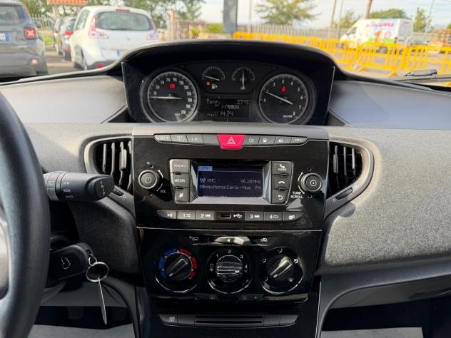Lancia Ypsilon 1.2 GPL ECOCHIC UNIPRO 2019 - Foto 8