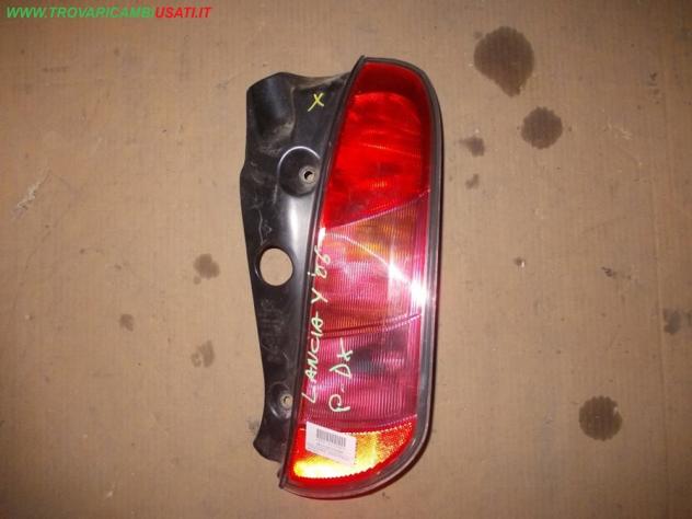 FANALE POST.D. LANCIA YPSILON (843-TE/TI) Parti elettriche Fanaleria Fanali Fanale est. post. d LANCIA - YPSILON - 01-07-2003 - 01-12-2011