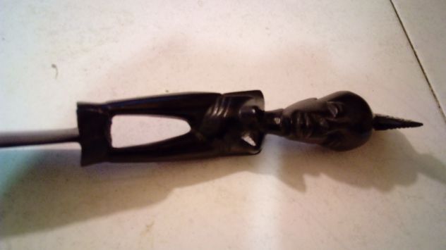 TAGLIACARTE IN EBANO AFRICA CONGO