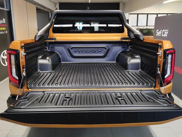 ToyotaOfficial Hilux 2.8L Diesel Mild Hybrid Premium 204CV 4x4 - Foto 4