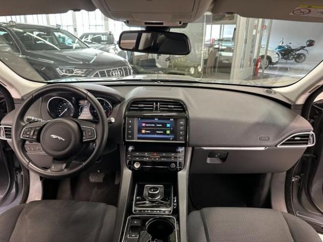 JAGUAR F-Pace 2.0 D 180 CV AWD MOTORE ROTTO rif. 23852206 - Foto 8