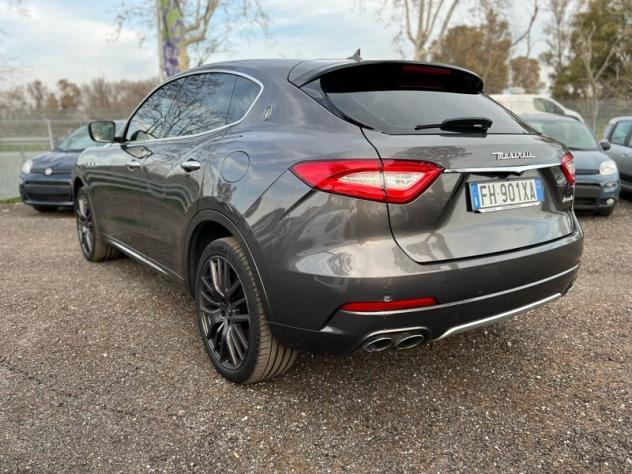 Maserati Levante V6 Diesel 275 CV AWD - Foto 7