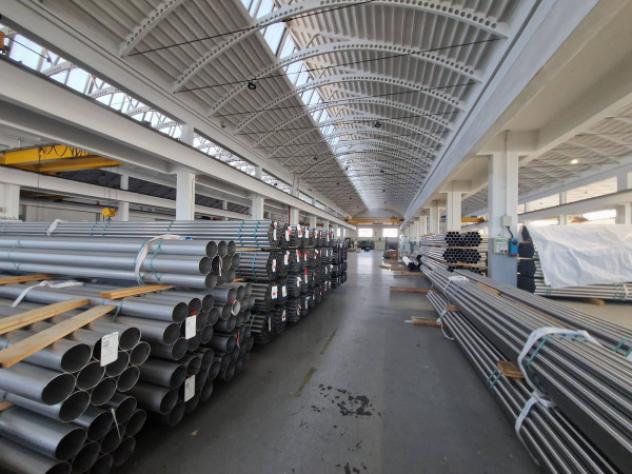 Immobile di 13920 m² con più di 5 locali in affitto a Abbiategrasso - Foto 19