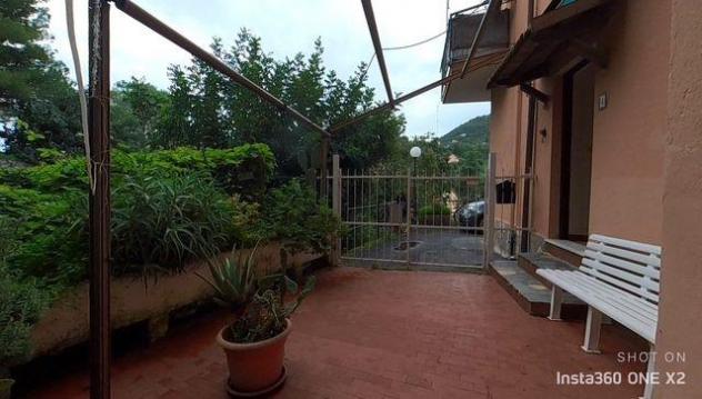 Bilocale con ingresso indipendente e corte di proprietà esclusiva - Foto 9