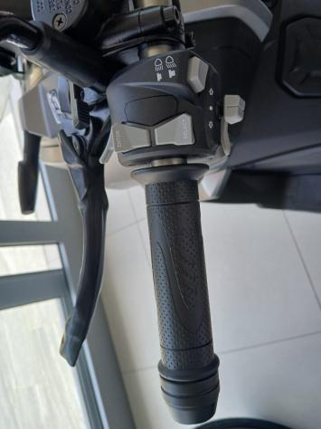 QJ Motor ATR 125 . - Foto 7