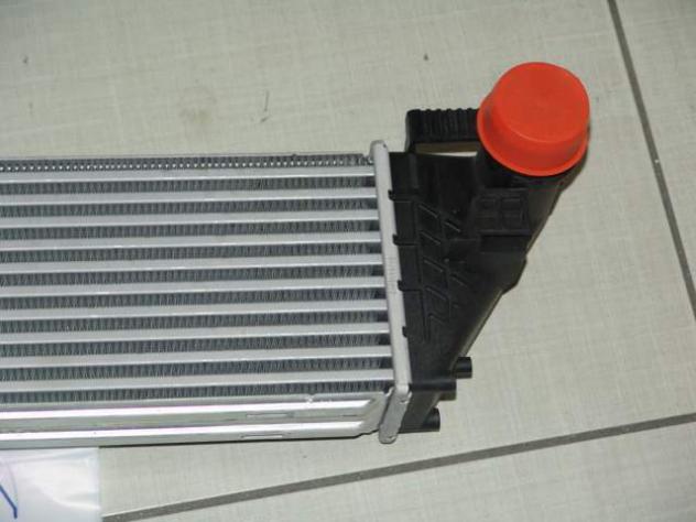 Intercooler renault Laguna - Espace 2.0 dci 8200292773 - Foto 2