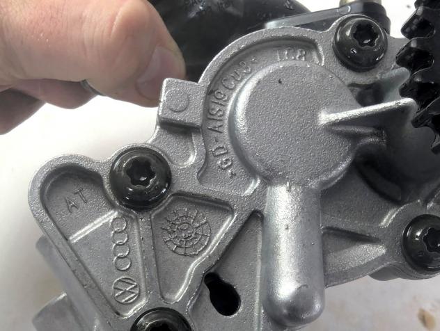 06H115105GE POMPA OLIO MOTORE AUDI A4 AVANT 35 TFSI B9 R SW 2.0 I 110KW AUT 5P (2021) RICAMBIO USATO - Foto 8
