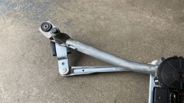 Motorino tergicristallo anteriore Kia Sportage 3^serie del 2016 (981103W000) - Foto 2
