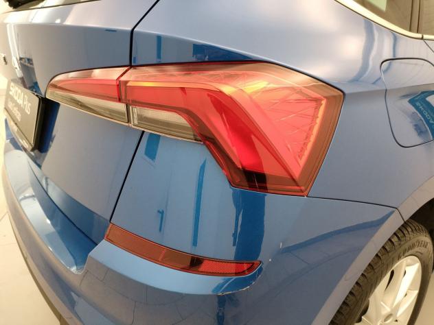 Škoda Kamiq 1.0 TSI 110cv Style - Foto 8